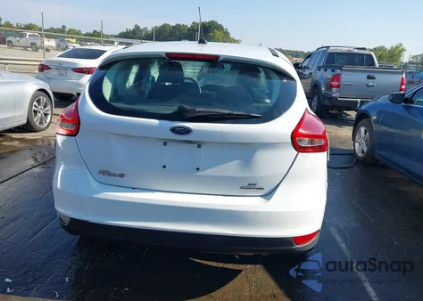 2016 Ford Focus Se z USA, uszkodzony, nr VIN 1FADP3K2XGL219401